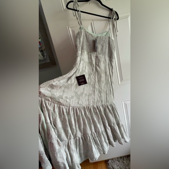 NWT Lulus Sweet Sentiments Sage Green Jacquard Tiered Midi Dress SOLD OUT Color - Picture 12 of 17